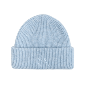 Lyseblå ribstrikket beanie med tone-i-tone SUI AVA logo