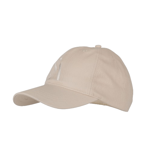 Maria Organic Cap fra SUI AVA – creamfarvet cap i økologisk bomuld med tone-i-tone broderi.