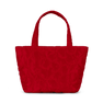 Rød Daisy Bag med quiltet blomstermønster, bløde stropper og rummeligt design.