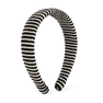 Striped Headband fra SUI AVA – stilfuldt pandebånd med et moderne stribet design, perfekt til at tilføje et legende og elegant touch til dit look.