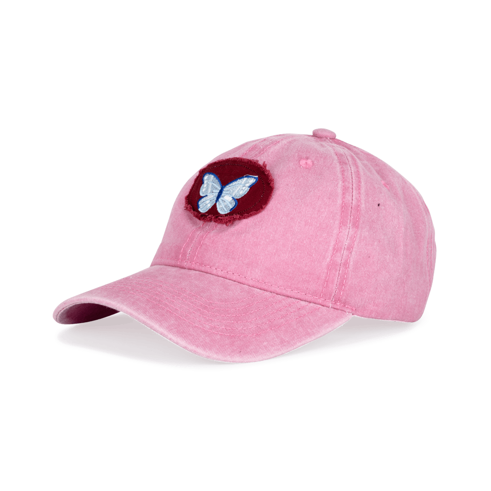 Everyday Cap i washed pink med broderet sommerfugl – let og åndbar kasket med justerbar pasform, ideel til et casual og feminint look.
